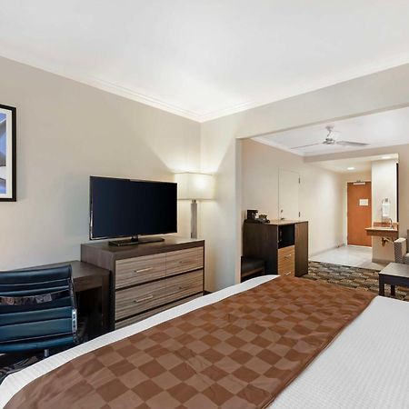 Best Western Plus Country Park Hotel Tehachapi Exteriör bild