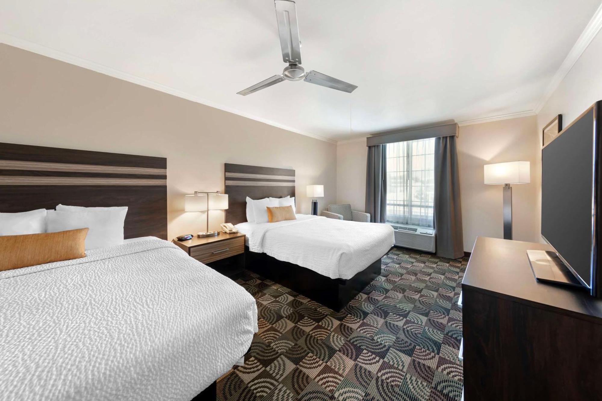 Best Western Plus Country Park Hotel Tehachapi Exteriör bild