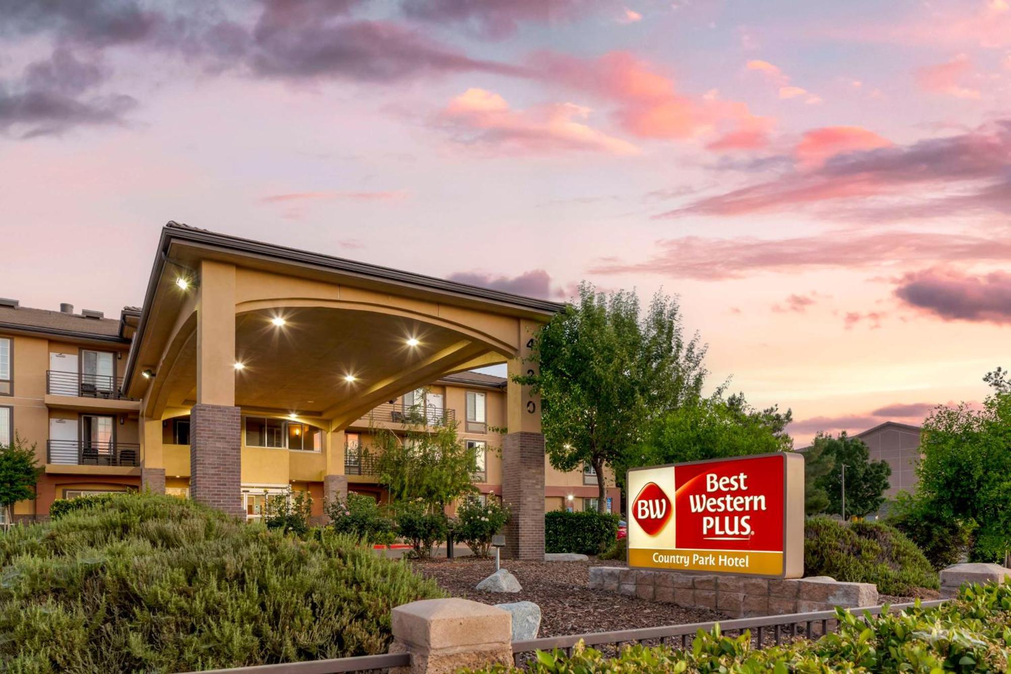 Best Western Plus Country Park Hotel Tehachapi Exteriör bild