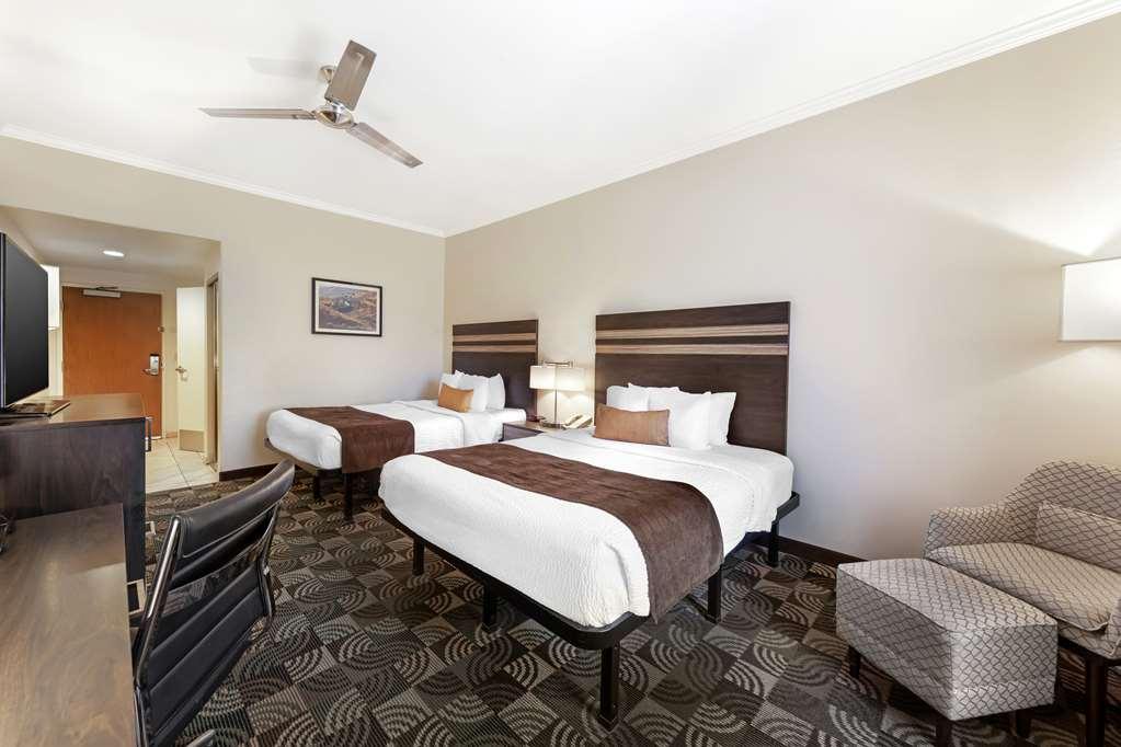 Best Western Plus Country Park Hotel Tehachapi Rum bild